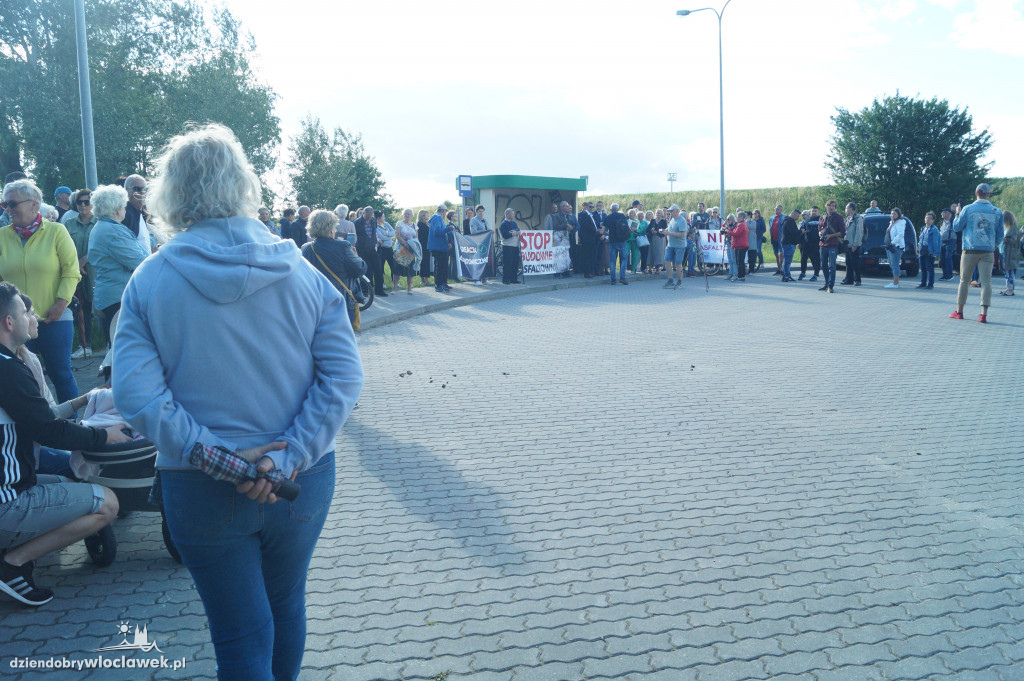 Protest mieszkańców na ul. Płockiej