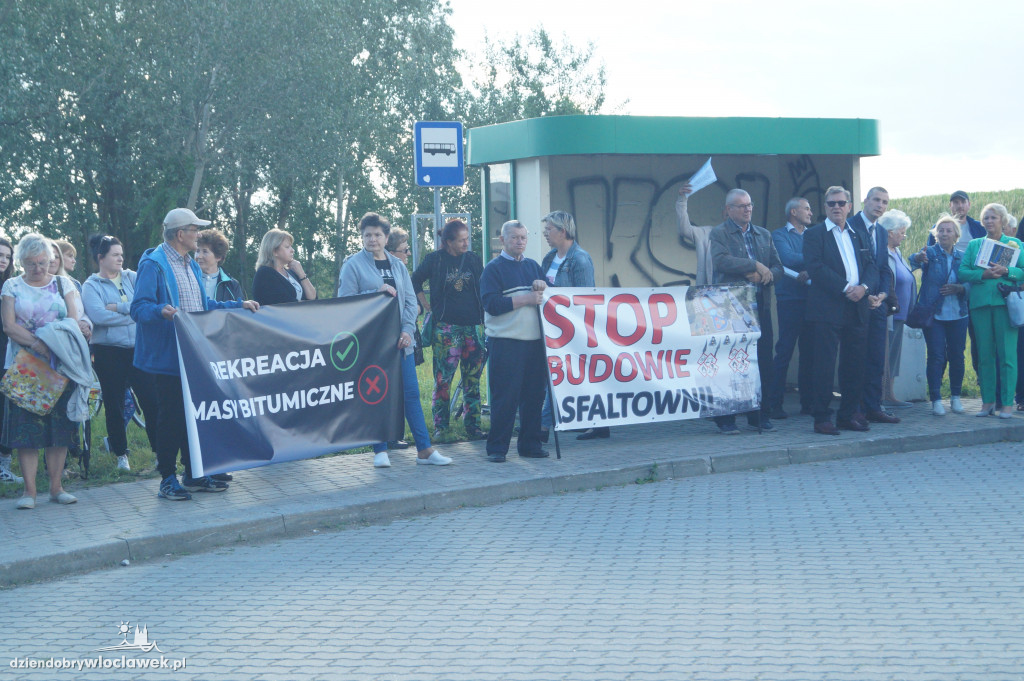 Protest mieszkańców na ul. Płockiej