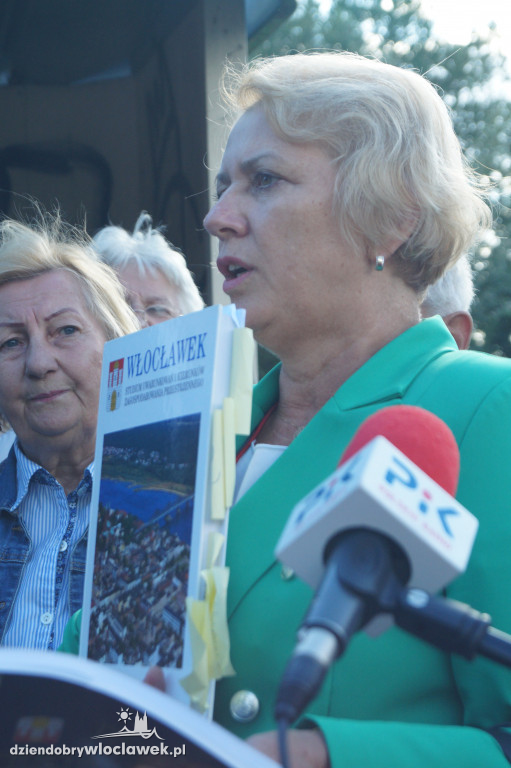 Protest mieszkańców na ul. Płockiej