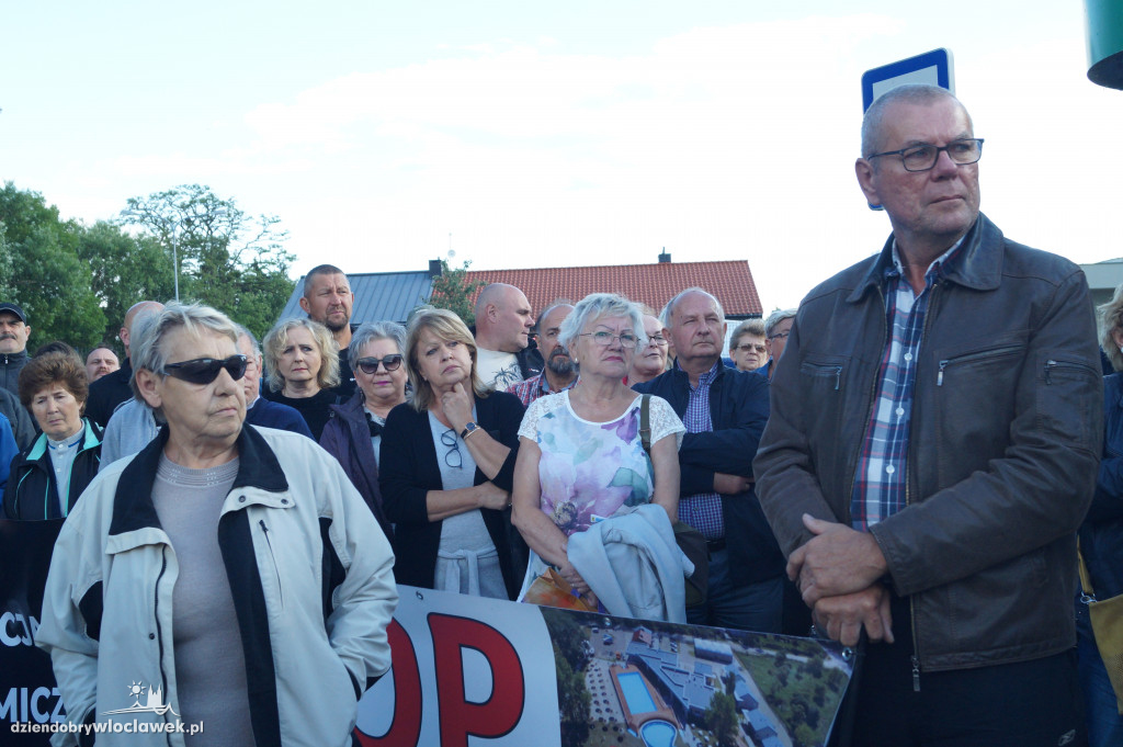 Protest mieszkańców na ul. Płockiej