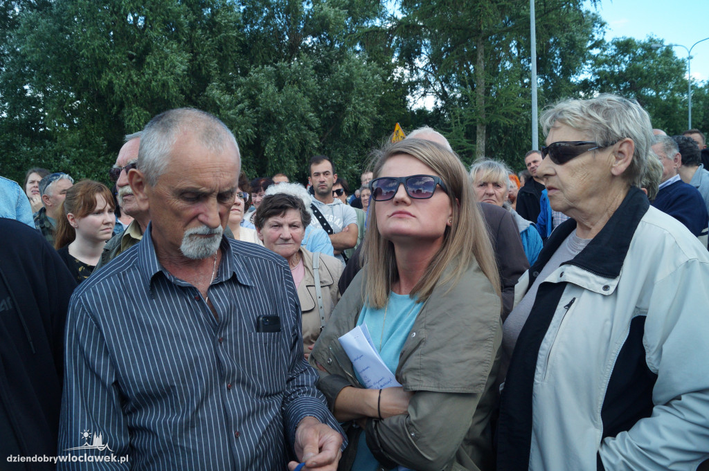 Protest mieszkańców na ul. Płockiej
