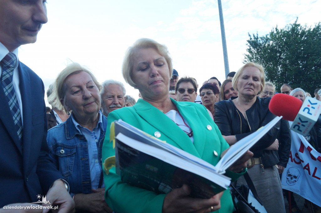 Protest mieszkańców na ul. Płockiej