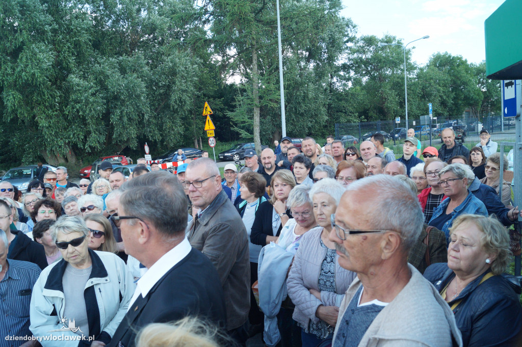 Protest mieszkańców na ul. Płockiej