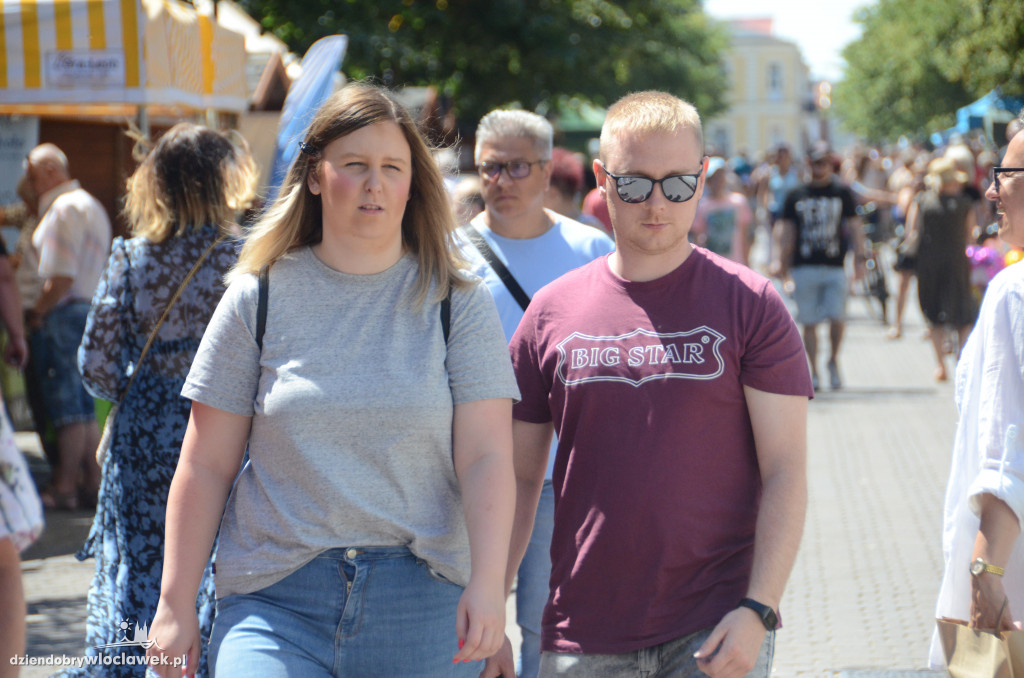 Na ul. 3 Maja trwa Jarmark Włocławski 2022
