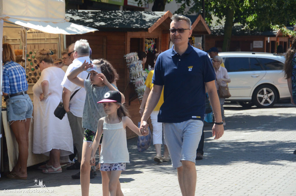 Na ul. 3 Maja trwa Jarmark Włocławski 2022