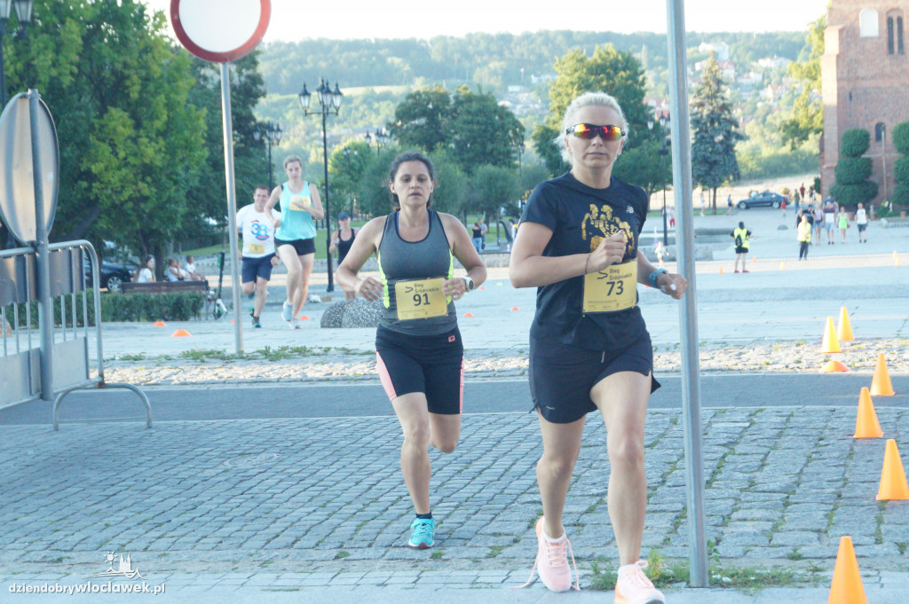 Bieg Śródmieścia na ul. 3 Maja
