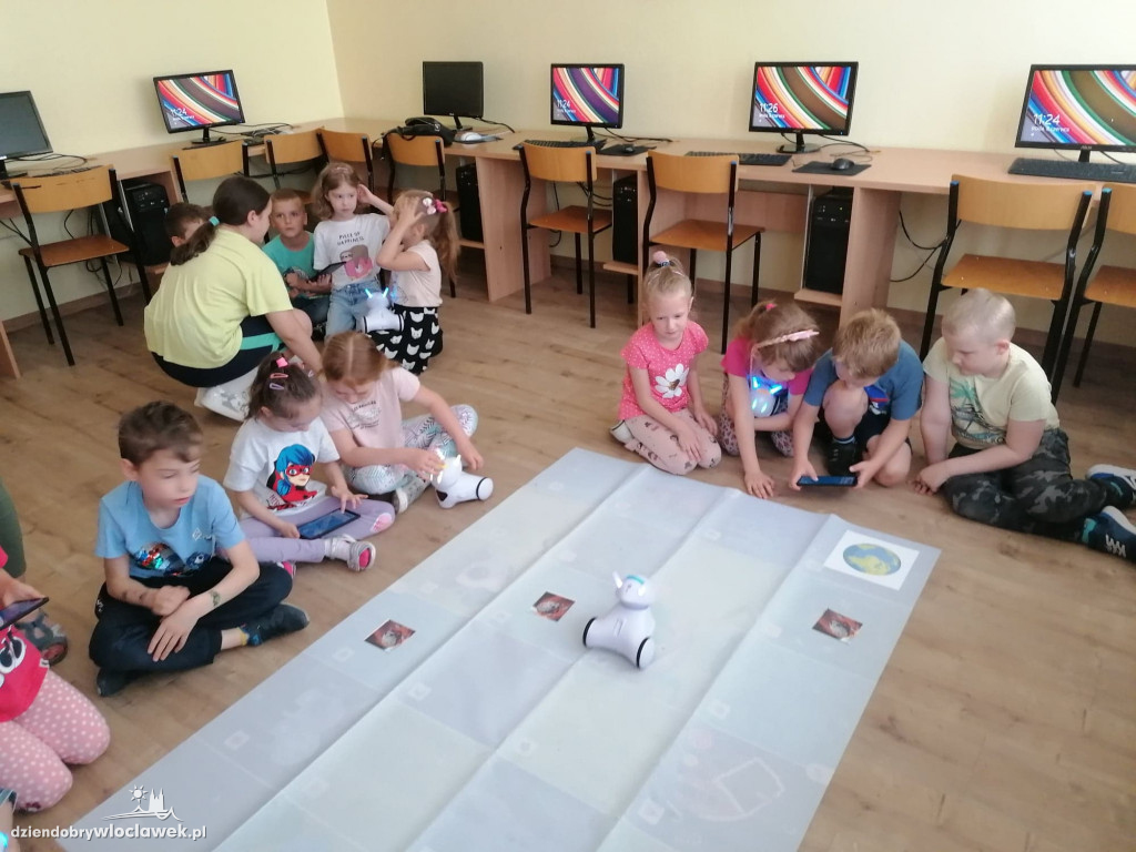 Kodowanie, programowanie i arytmetyka z robotami