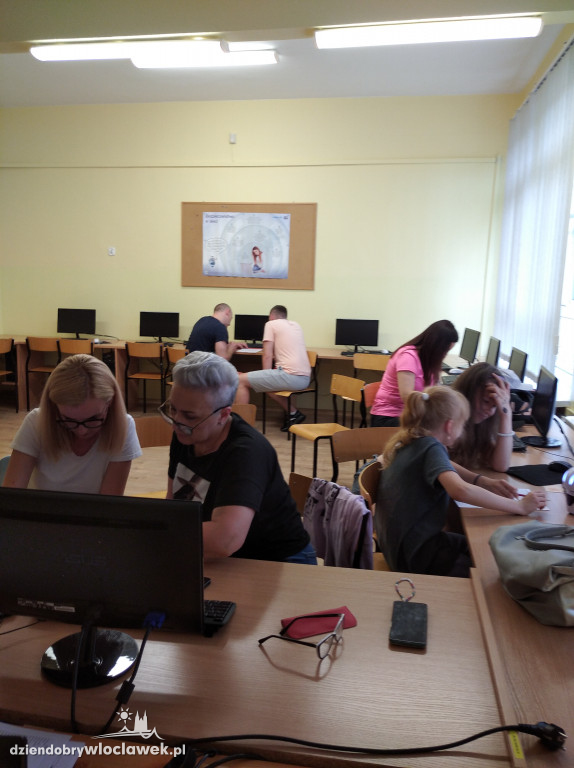 Kodowanie, programowanie i arytmetyka z robotami