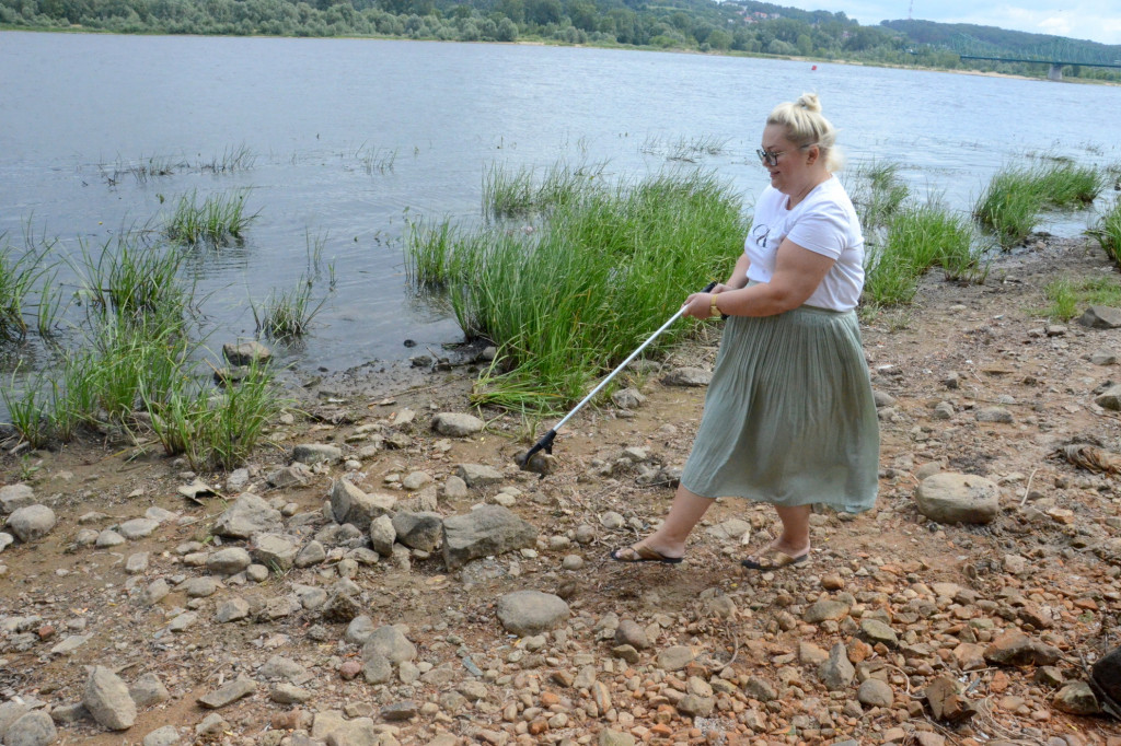 Wolontariusze sprzątali brzeg Wisły