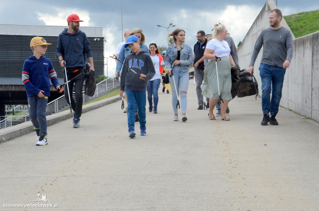 Wolontariusze sprzątali brzeg Wisły