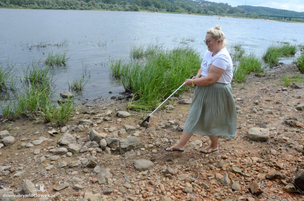Wolontariusze sprzątali brzeg Wisły