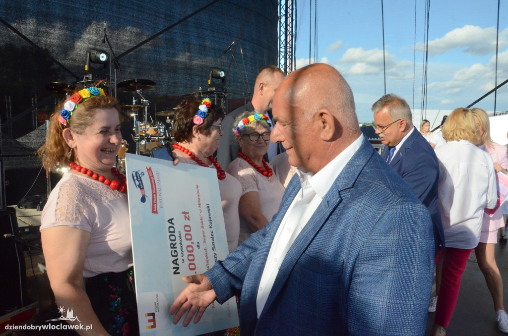 Koła gospodyń wiejskich na Święcie Powiatu Włocławskiego