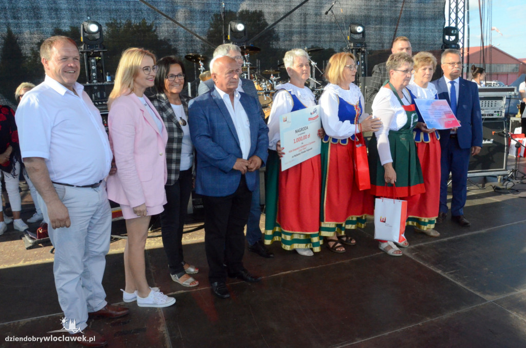 Koła gospodyń wiejskich na Święcie Powiatu Włocławskiego