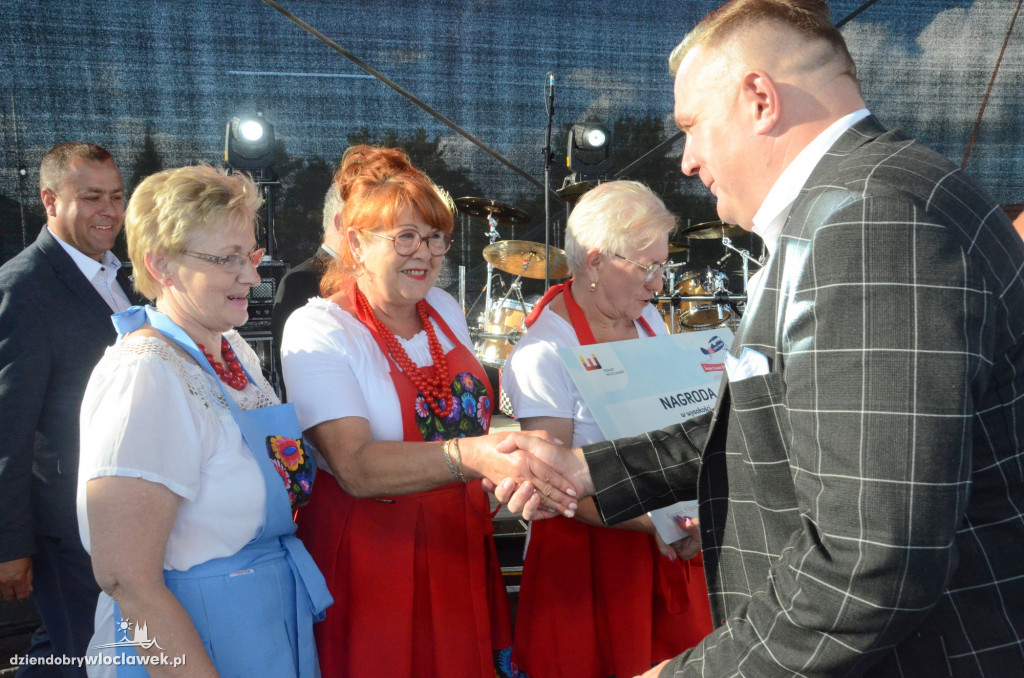 Koła gospodyń wiejskich na Święcie Powiatu Włocławskiego