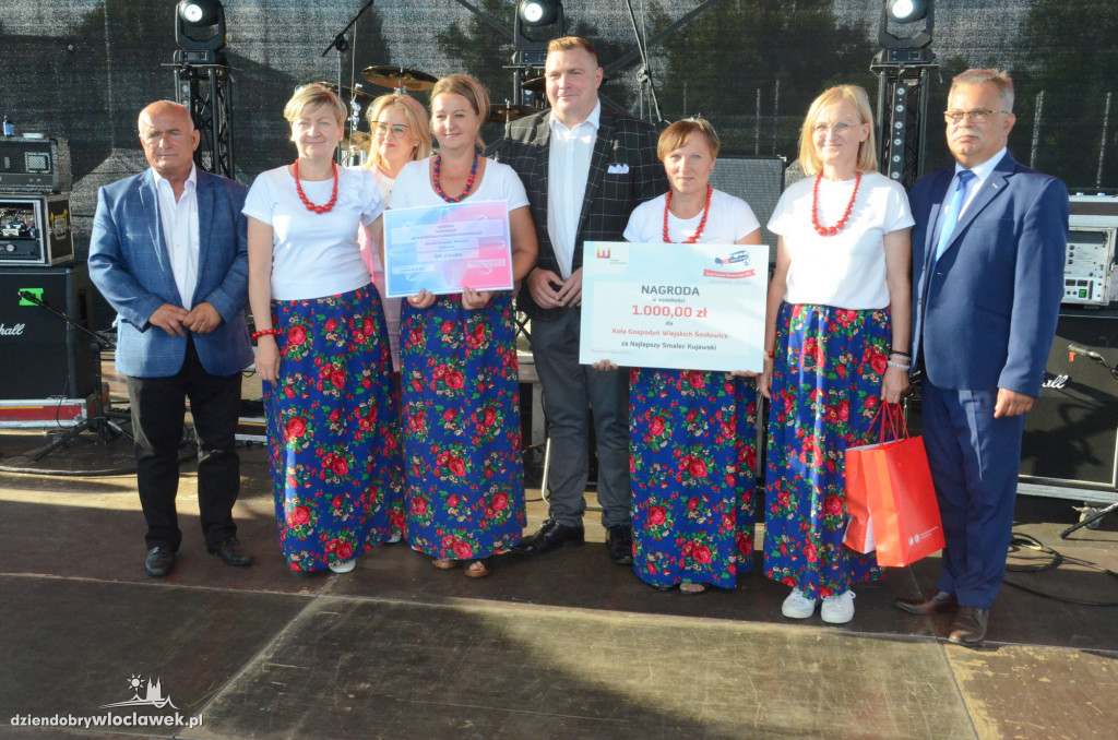 Koła gospodyń wiejskich na Święcie Powiatu Włocławskiego
