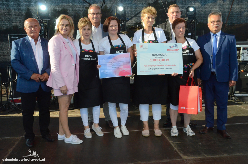 Koła gospodyń wiejskich na Święcie Powiatu Włocławskiego