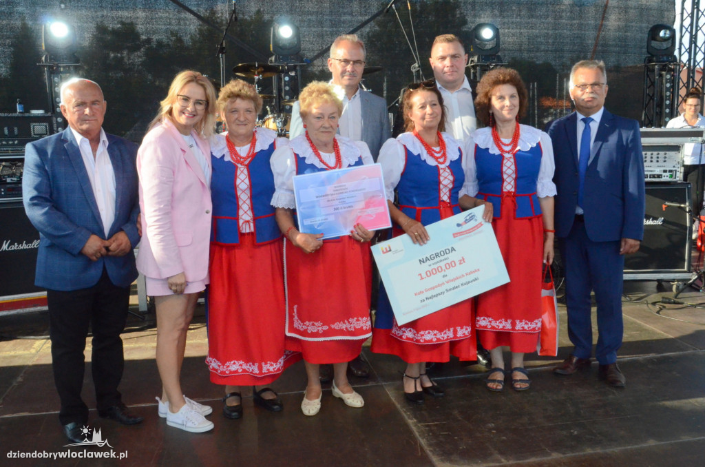 Koła gospodyń wiejskich na Święcie Powiatu Włocławskiego