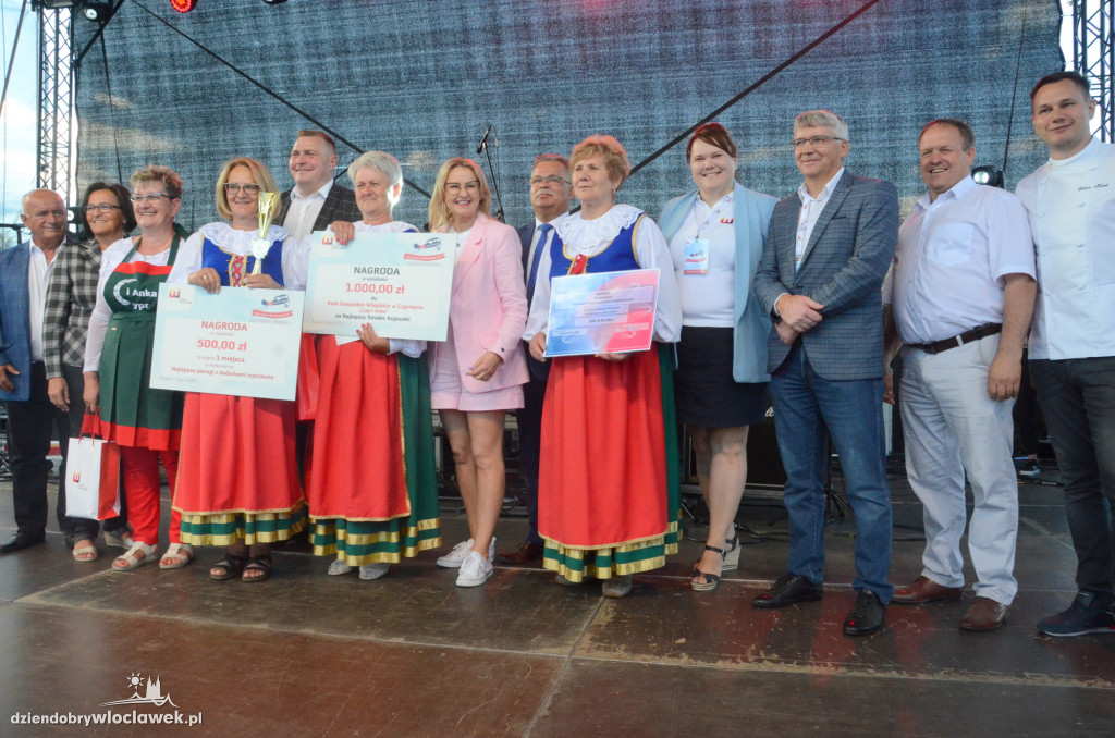 Koła gospodyń wiejskich na Święcie Powiatu Włocławskiego