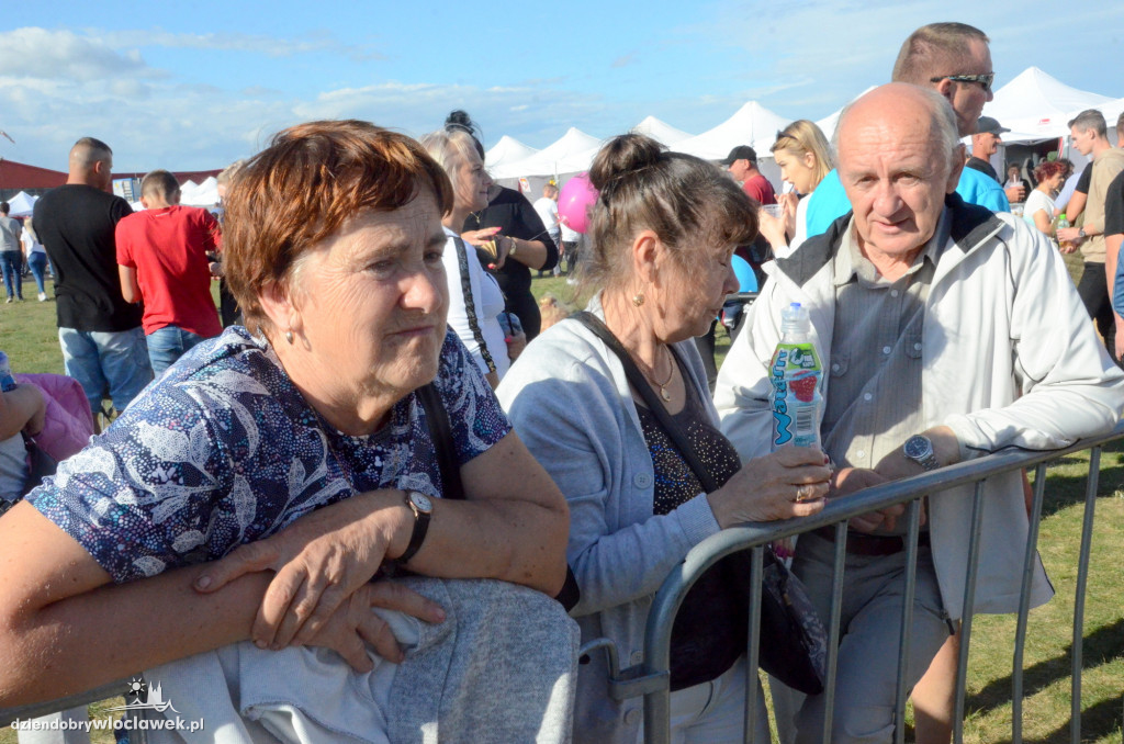 Tłumy na Święcie Powiatu Włocławskiego w Kruszynie