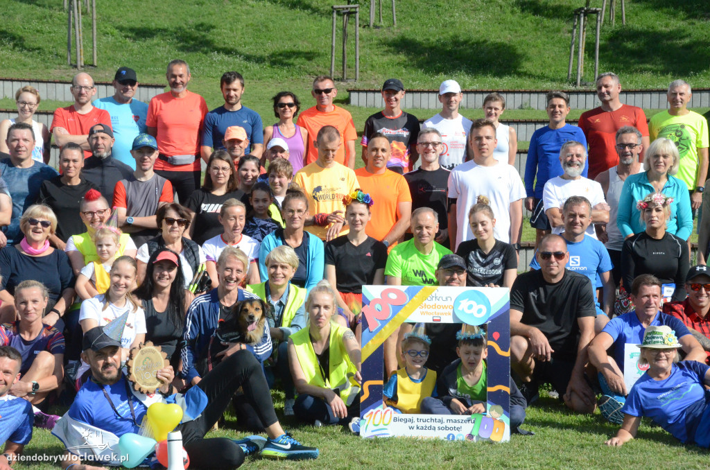 Setny parkrun Słodowo przebiegł przez park!