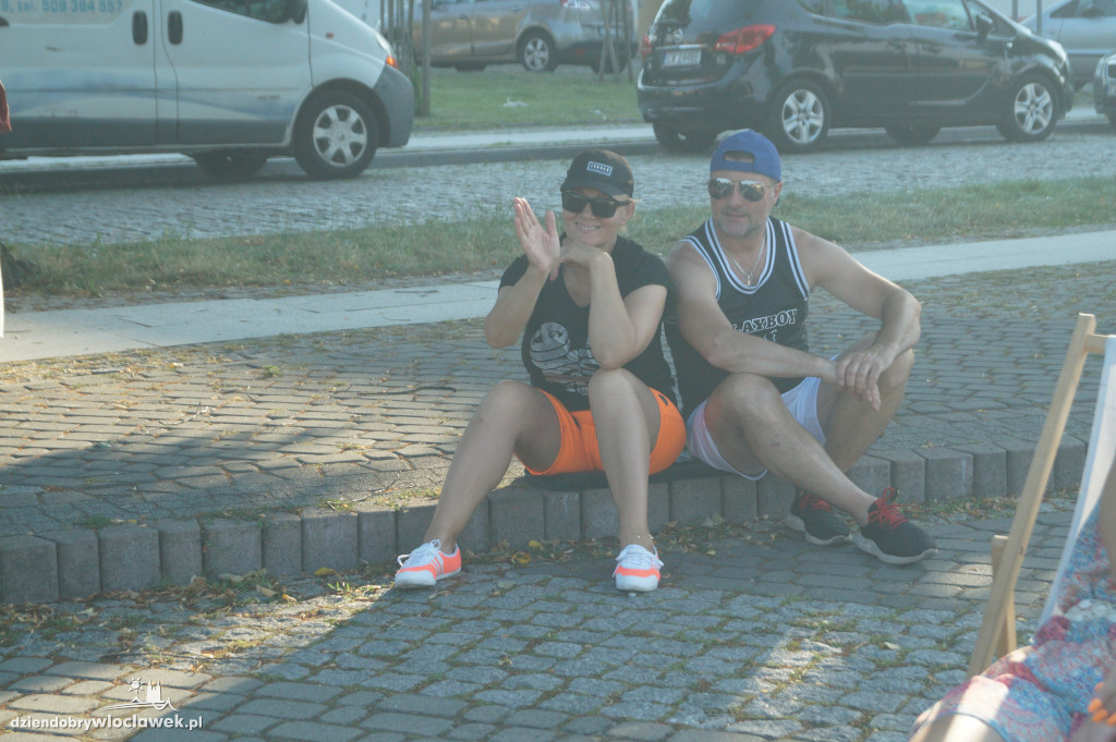 Koncert plenerowy na bulwarach