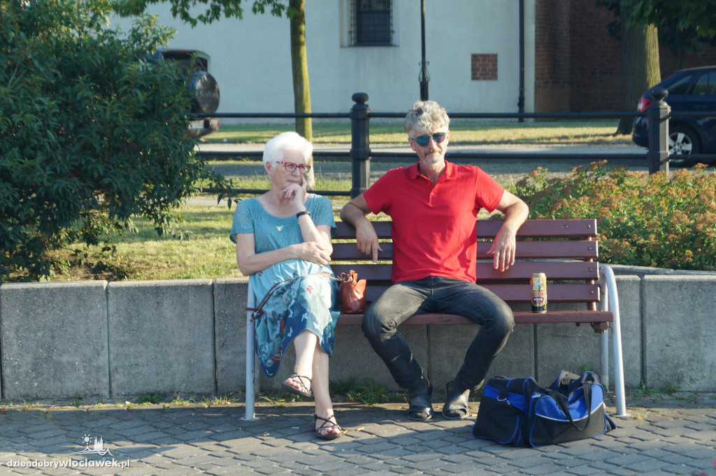 Koncert plenerowy na bulwarach