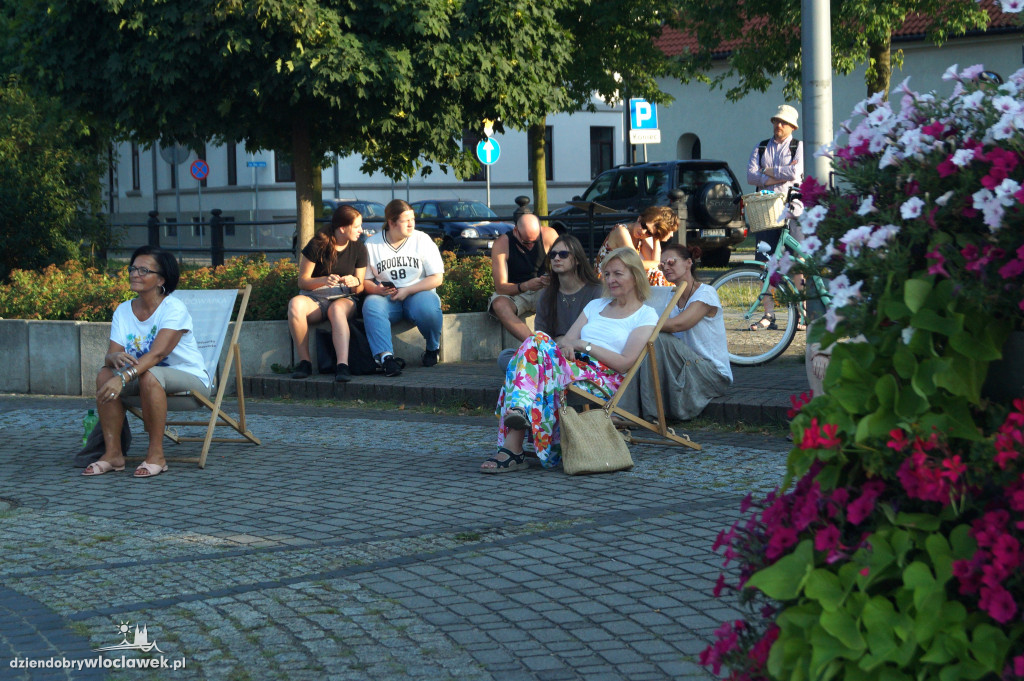 Koncert plenerowy na bulwarach