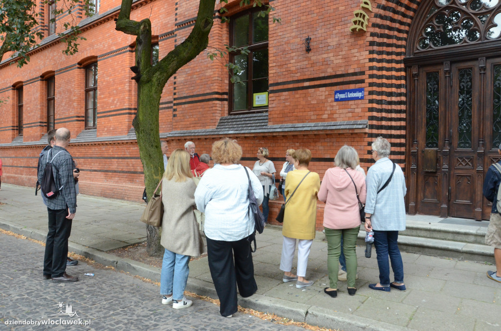 Spacerek z przewodnikiem: Seminarium