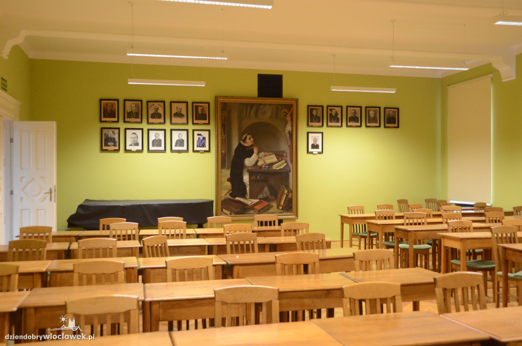 Spacerek z przewodnikiem: Seminarium