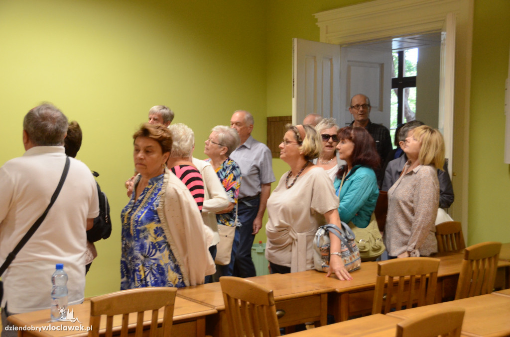 Spacerek z przewodnikiem: Seminarium