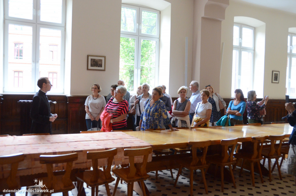 Spacerek z przewodnikiem: Seminarium