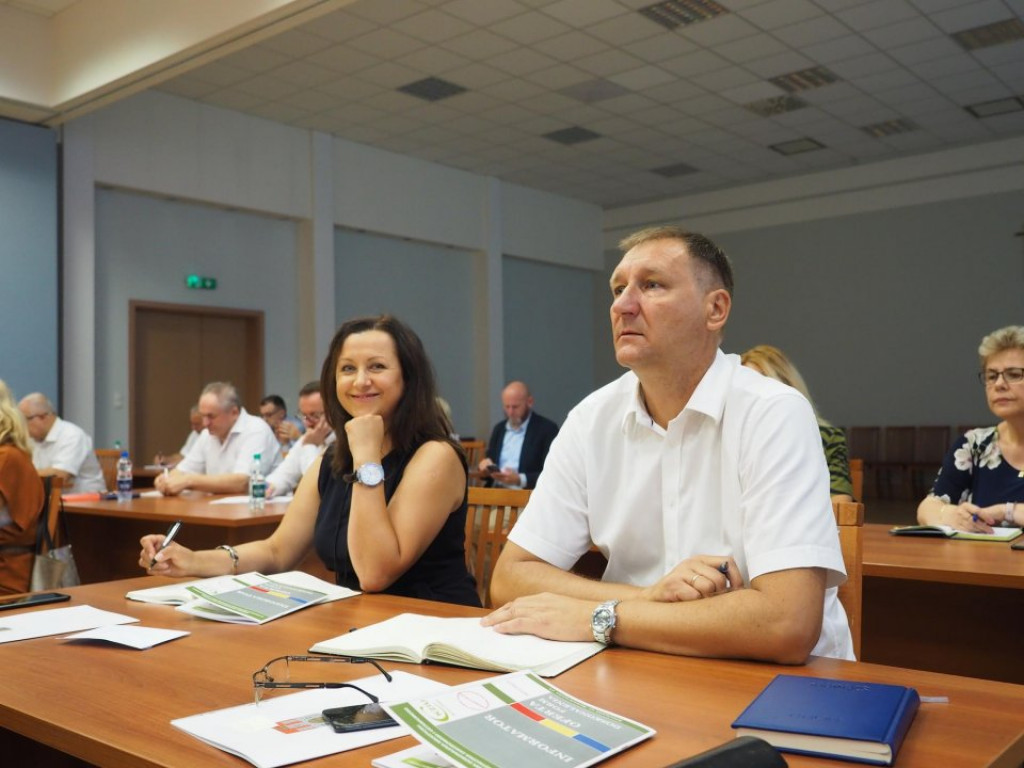 Ratusz pożegnał dyrektorów kilku szkół