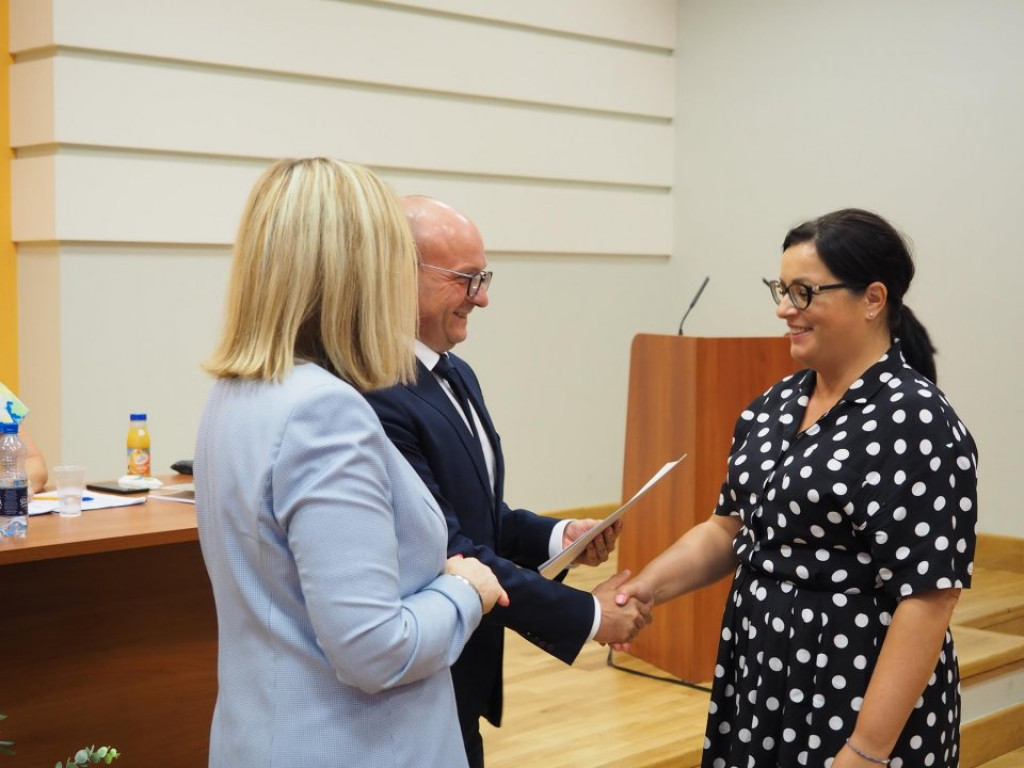 Ratusz pożegnał dyrektorów kilku szkół