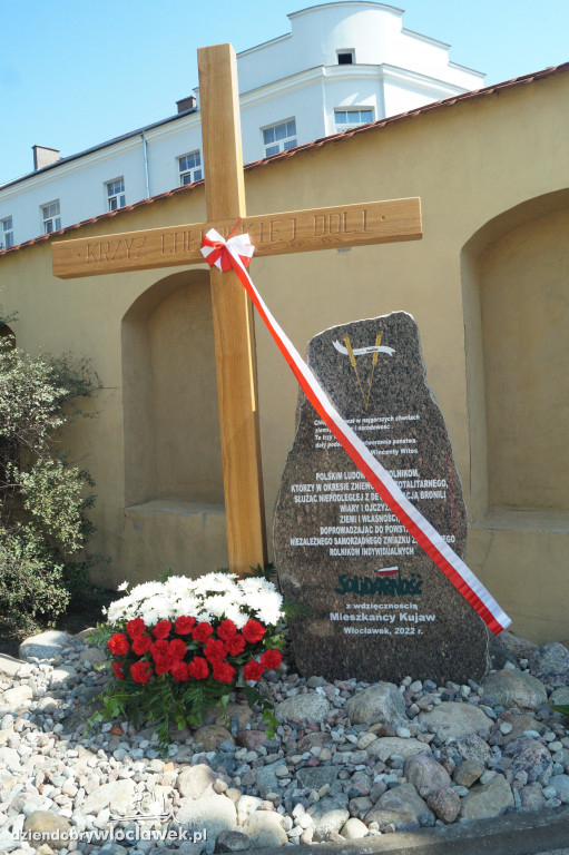 Dożynki Wojewódzkie: odsłonięcie pomnika