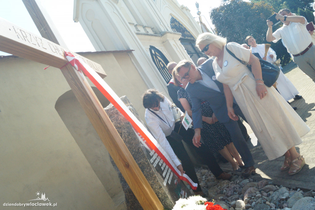 Dożynki Wojewódzkie: odsłonięcie pomnika
