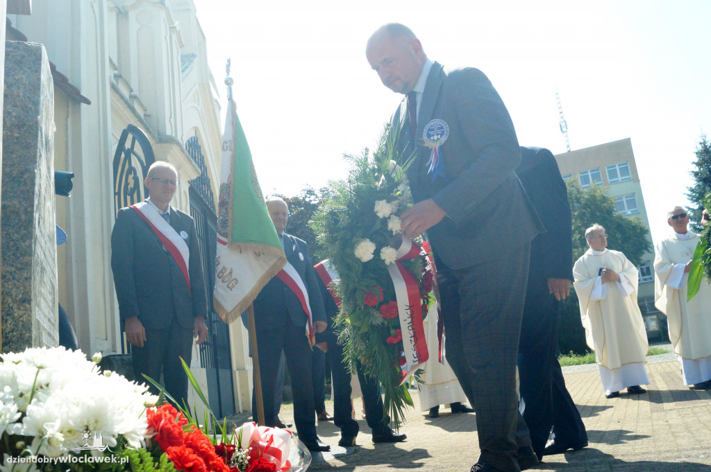Dożynki Wojewódzkie: odsłonięcie pomnika