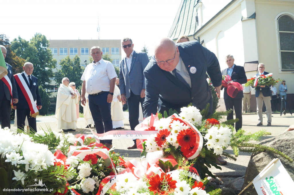 Dożynki Wojewódzkie: odsłonięcie pomnika