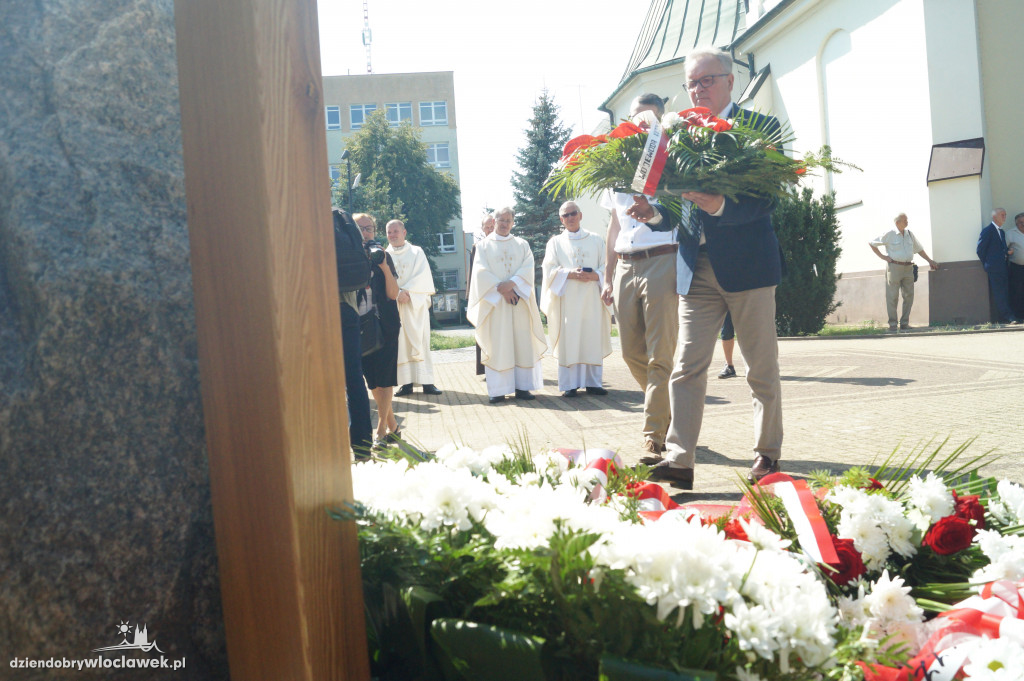 Dożynki Wojewódzkie: odsłonięcie pomnika