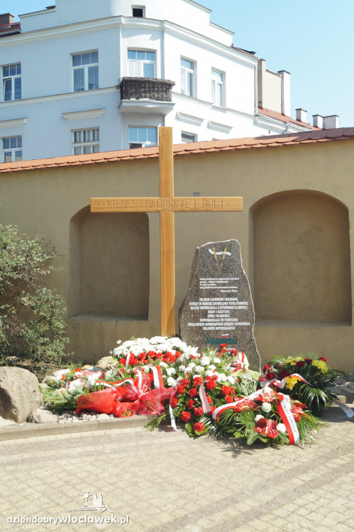 Dożynki Wojewódzkie: odsłonięcie pomnika