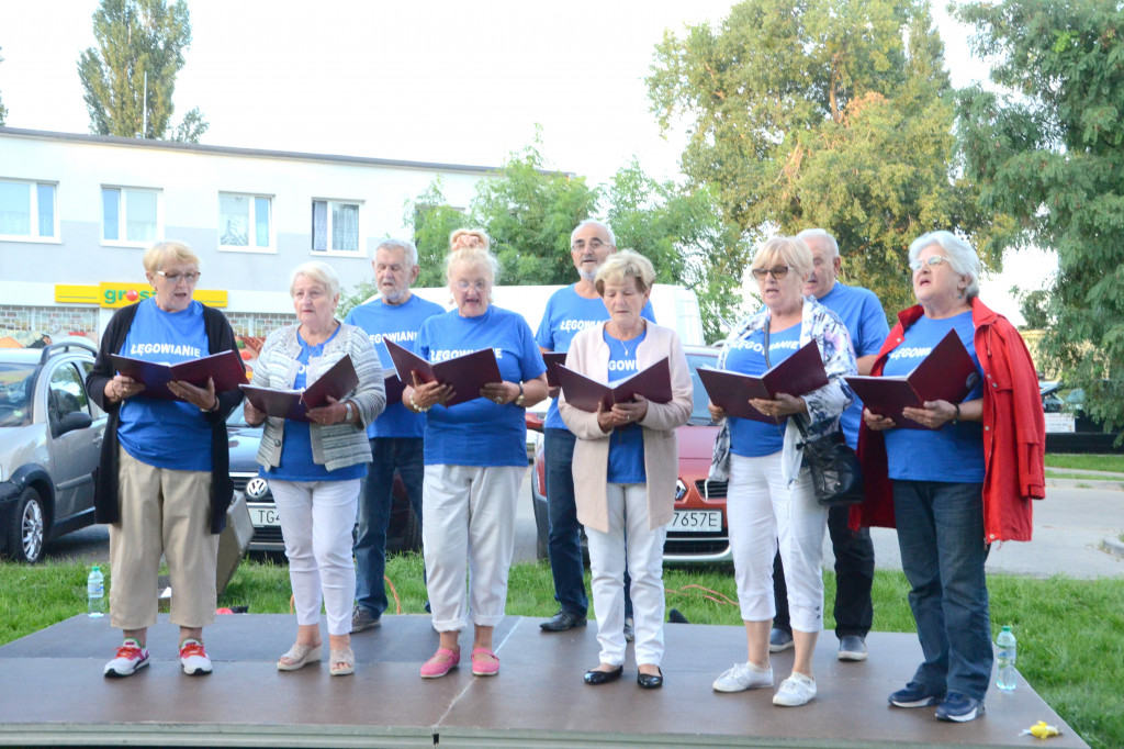 Gry, taniec i występ Łęgowian. Dzień Sąsiada na Płockiej