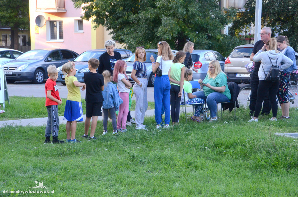 Gry, taniec i występ Łęgowian. Dzień Sąsiada na Płockiej