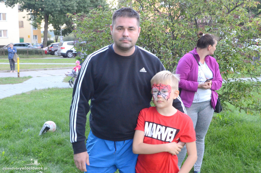 Gry, taniec i występ Łęgowian. Dzień Sąsiada na Płockiej