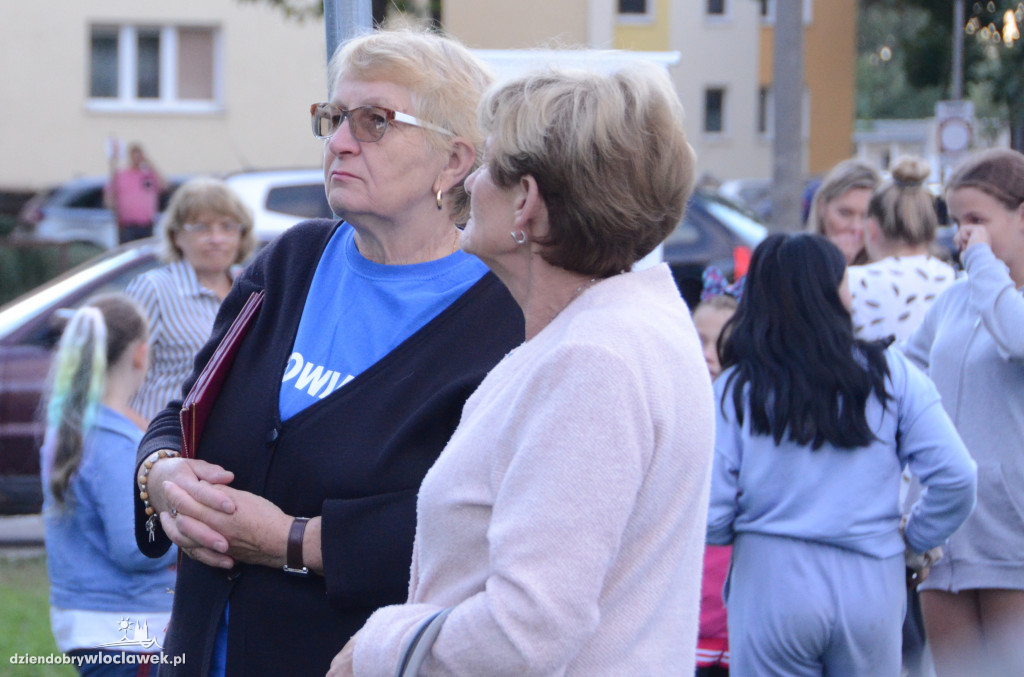 Gry, taniec i występ Łęgowian. Dzień Sąsiada na Płockiej