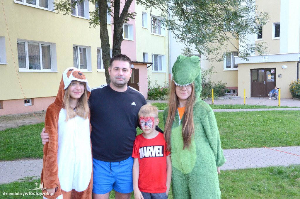 Gry, taniec i występ Łęgowian. Dzień Sąsiada na Płockiej