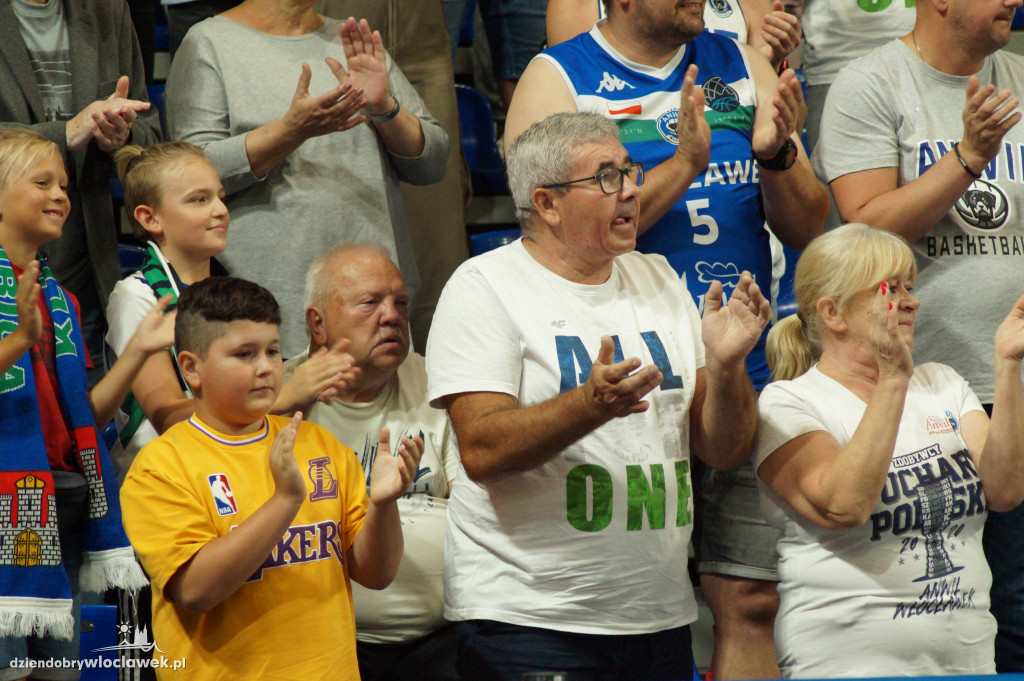 Kibice na Kasztelan Basketball Cup 2022