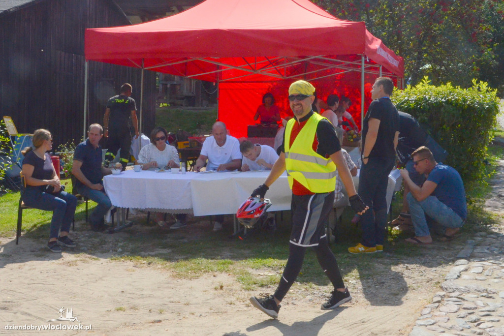 Rajd rowerowy OSiR do skansenu w Kłóbce
