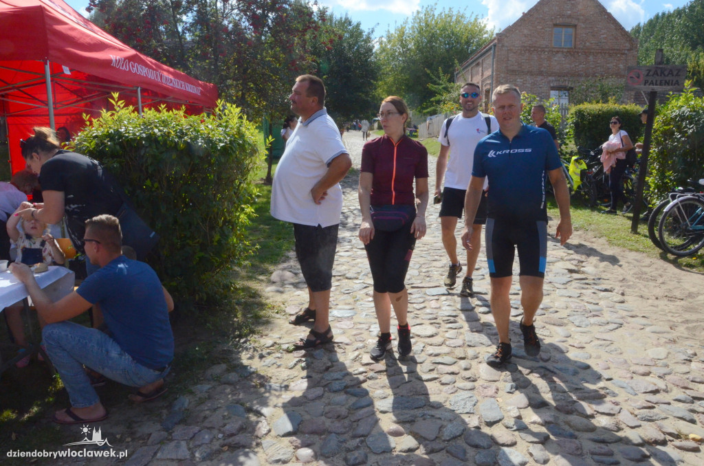 Rajd rowerowy OSiR do skansenu w Kłóbce