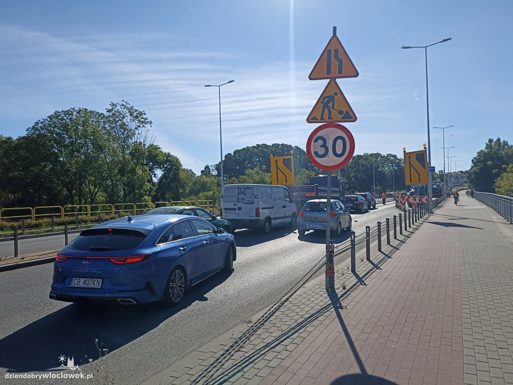 Wreszcie finał naprawy na moście na Okrzei
