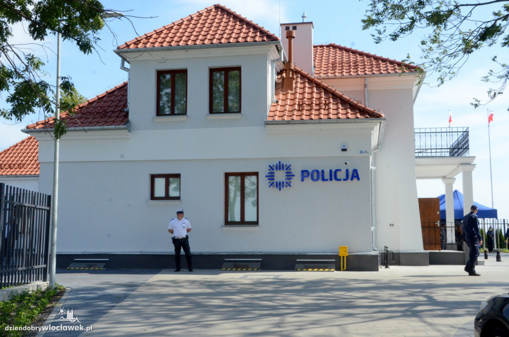 Uroczyste otwarcie posterunku policji w Brześciu Kuj.