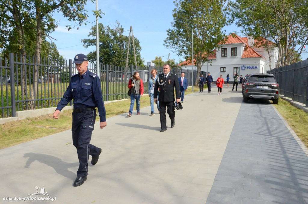 Uroczyste otwarcie posterunku policji w Brześciu Kuj.